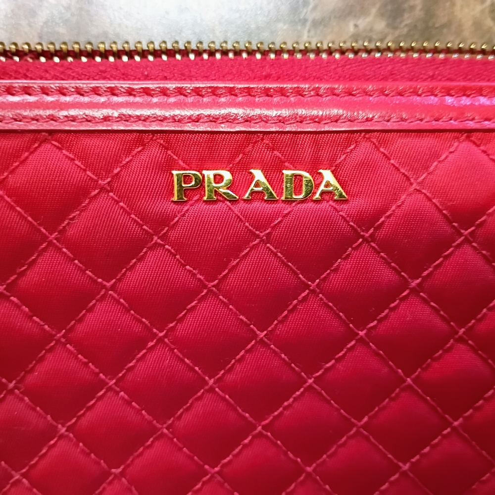 Prada Quilted Tessuto Zip Around Wallet Red Ibisco w/ Box & Auth Card. - Picture 6 of 10